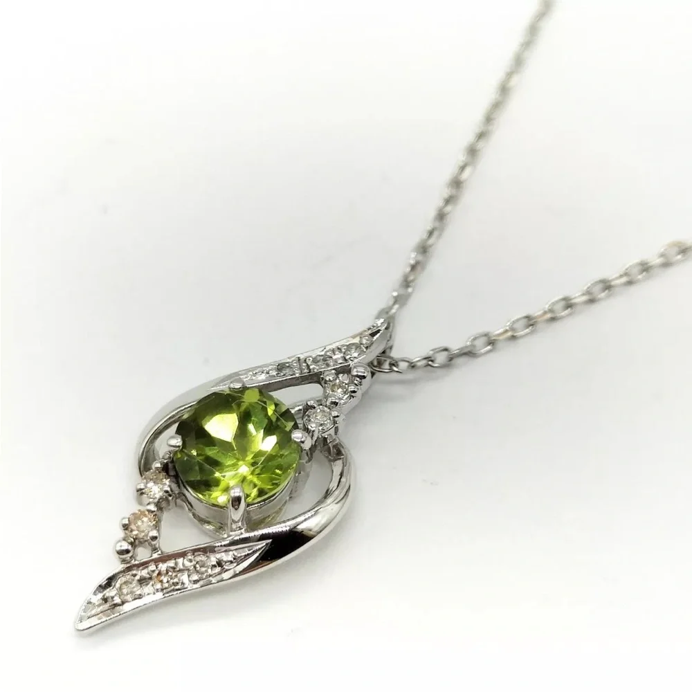 Stunning Peridot with Diamonds and white gold chain - Picture 2 of 12